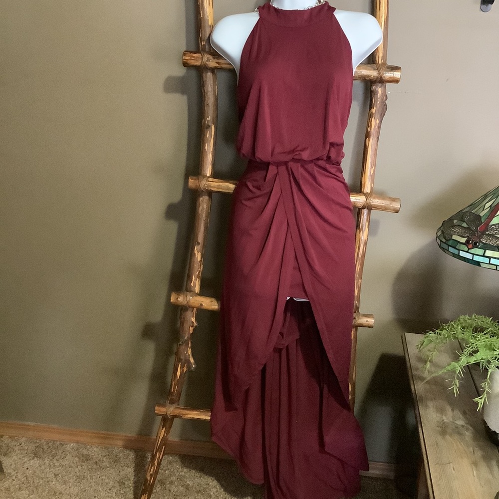 126 Venus burgundy dress zip up back. Very flattering
